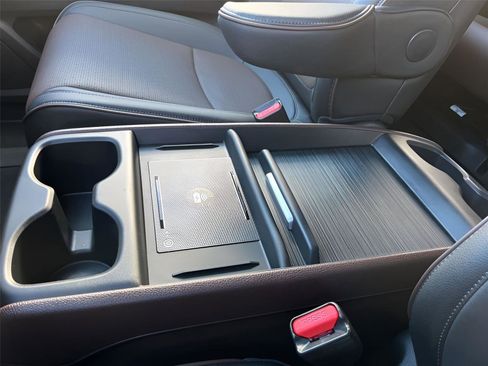 Used 2025 Honda Odyssey Elite image 20