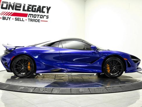 Used 2026 McLaren 750S Spider RWD image 7