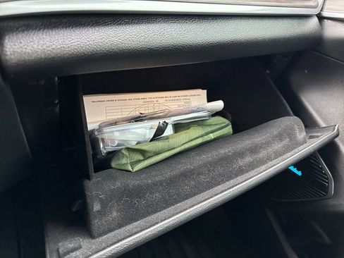 Used 2021 Jeep Grand Cherokee L Overland w/ Luxury Tech Group IV image 47