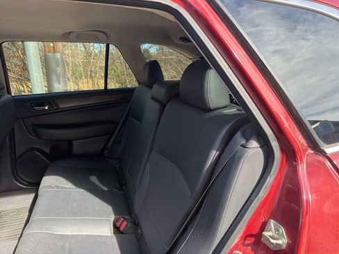 Used 2017 Subaru Outback 2.5i Limited image 15