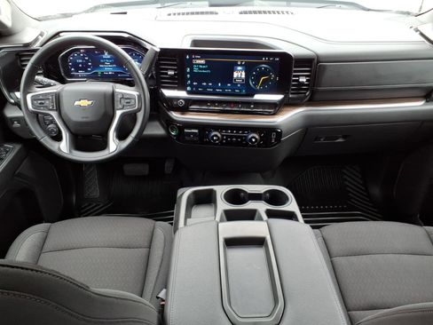 Used 2025 Chevrolet Silverado 1500 LT AWD/4WD image 11