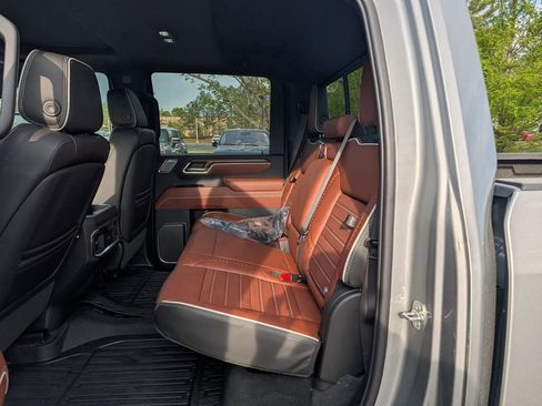 New 2026 GMC Sierra 2500 Denali Ultimate image 13