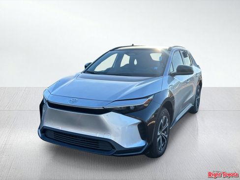 Certified 2024 Toyota bZ4X AWD w/ Weather Package image 2
