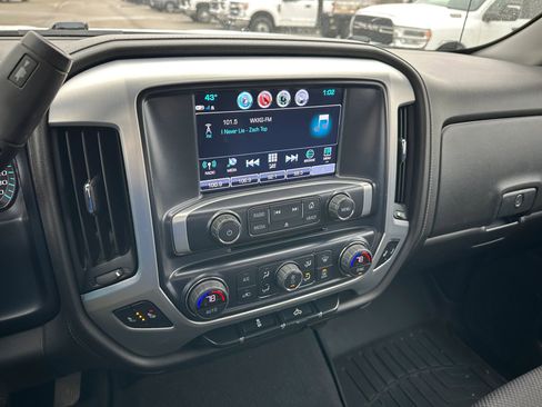 Used 2019 GMC Sierra 1500 SLE w/ SLE Value Package image 15