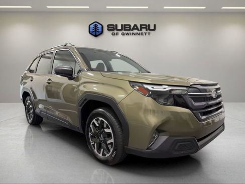Certified 2025 Subaru Forester Premium AWD/4WD image 7