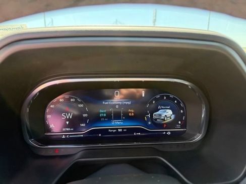 Used 2024 Chevrolet Suburban Premier w/ Premium Package RWD image 18