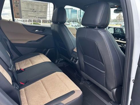 New 2026 Chevrolet Equinox ACTIV w/ Convenience Package III AWD/4WD image 19