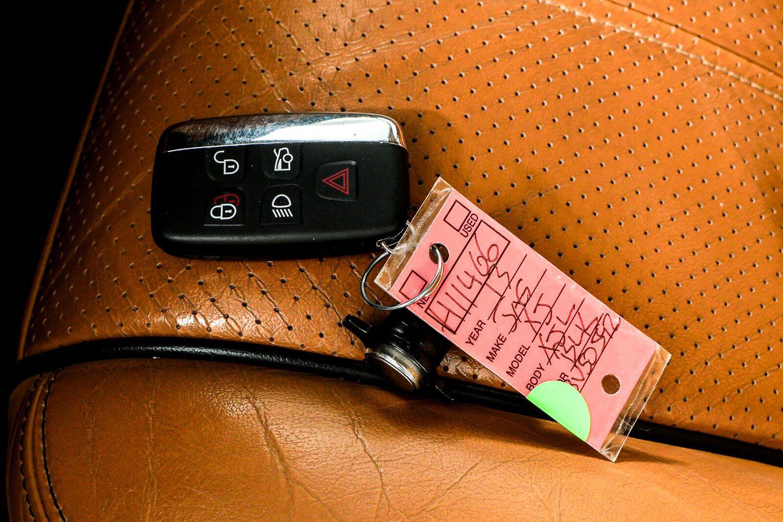 Used 2013 Jaguar XJ L Portfolio AWD/4WD image 39