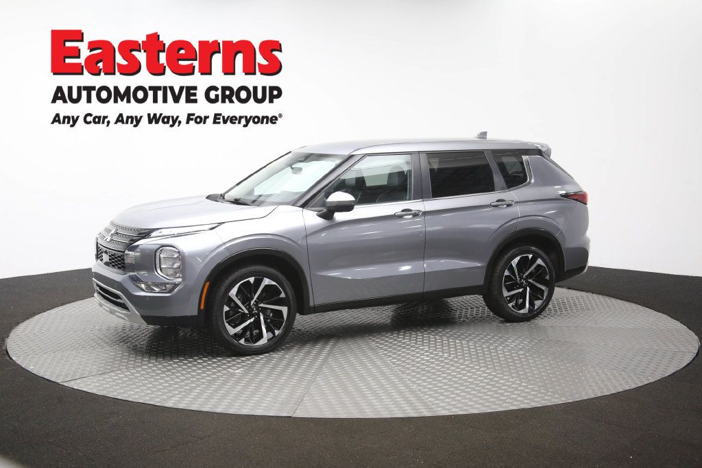 Used 2024 Mitsubishi Outlander SE FWD image 58