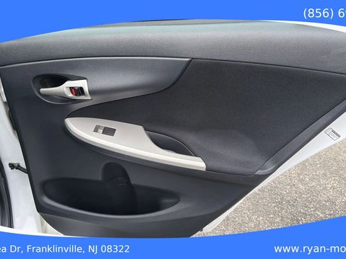 Used 2010 Toyota Corolla S FWD image 19