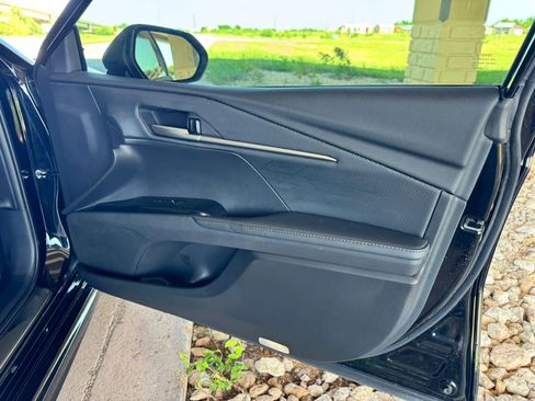 Used 2025 Toyota Camry XSE FWD image 25