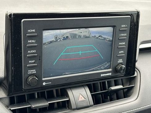 Certified 2022 Toyota RAV4 XLE image 24