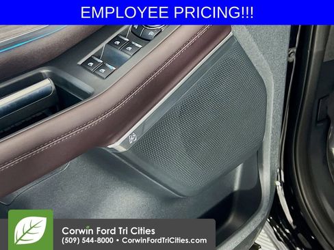 New 2026 Ford Expedition Max Platinum w/ Platinum Ultimate Package AWD/4WD image 13