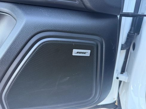 Used 2021 Porsche Macan AWD/4WD image 13