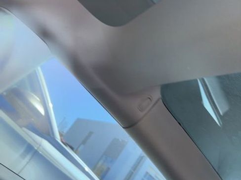 Used 2021 Tesla Model 3 Standard Range Plus image 9