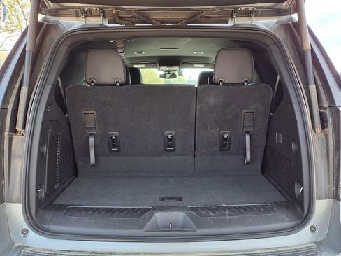 Used 2025 Chevrolet Tahoe LT AWD/4WD image 10