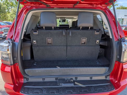 Used 2023 Toyota 4Runner SR5 Premium w/ Moonroof Package RWD image 34