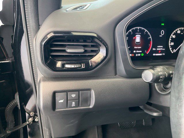 Used 2024 Honda Pilot TrailSport image 9