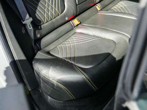 Used 2021 Aston Martin DBX image 39