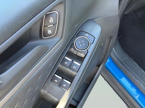 Used 2020 Ford Escape S image 11