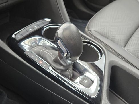 Used 2022 Buick Encore GX Essence w/ Experience Buick Package image 30