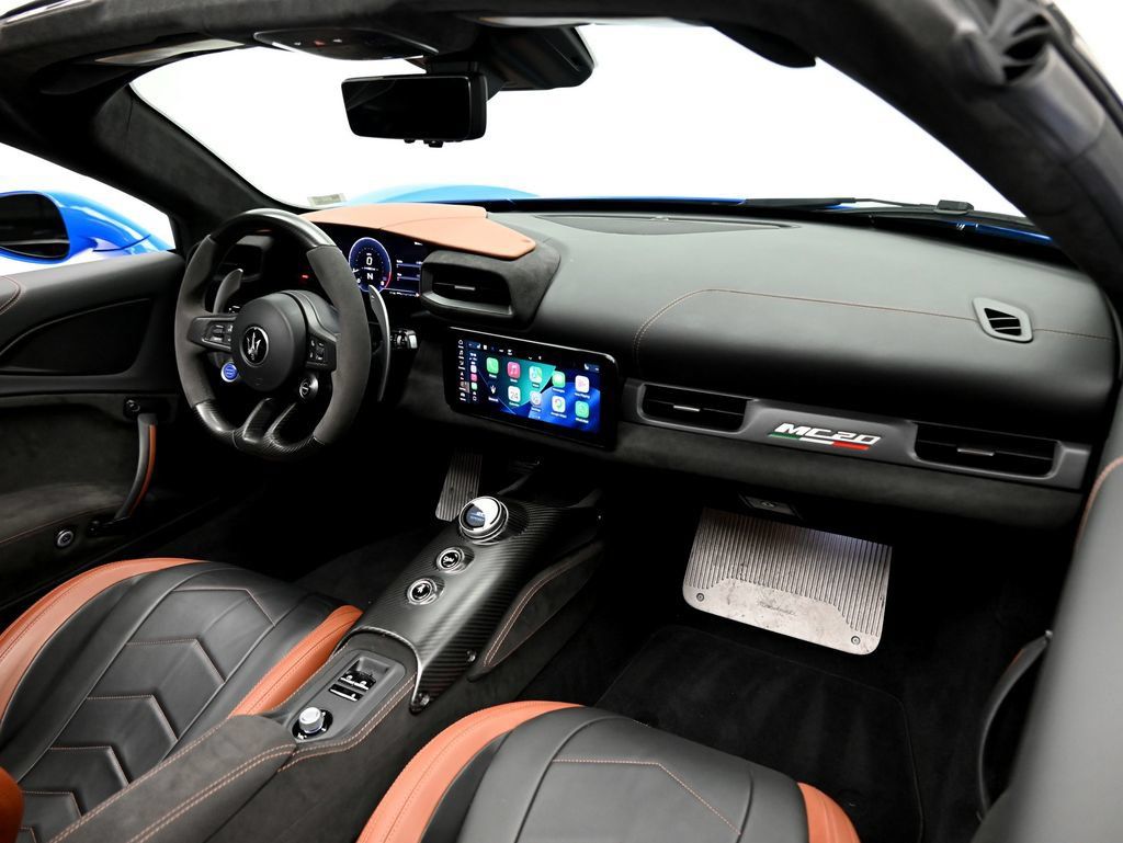 Used 2023 Maserati MC20 Spyder RWD image 24