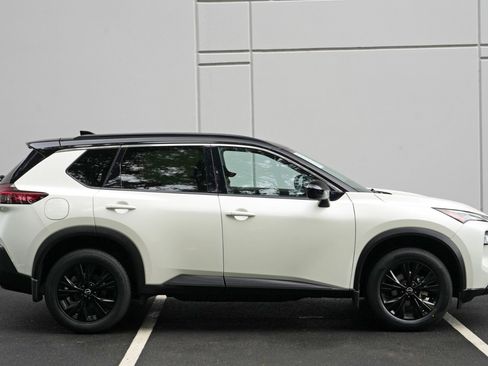 Used 2023 Nissan Rogue SV w/ SV Premium B Package AWD/4WD image 45