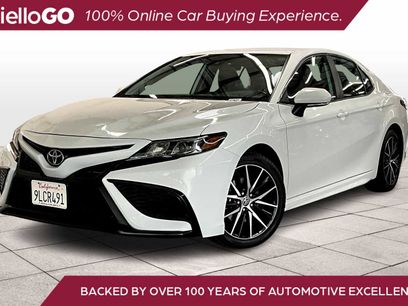 Used 2024 Toyota Camry SE w/ Cold Weather Package