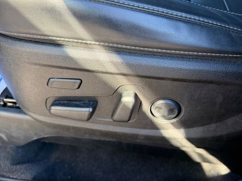 Used 2022 Kia Telluride SX w/ SX Prestige Package image 18