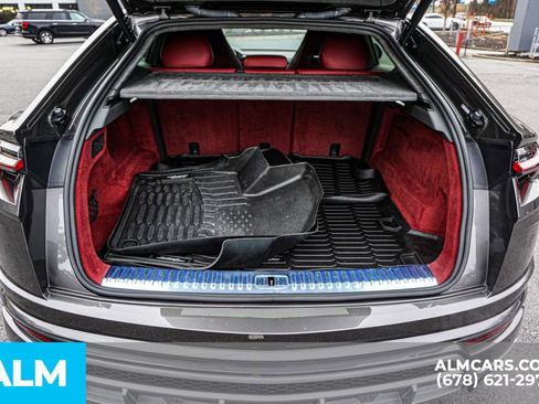 Used 2021 Lamborghini Urus image 18