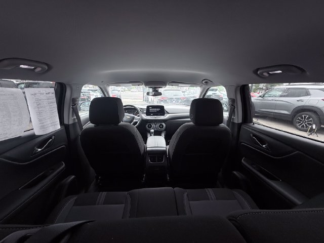 Used 2025 Chevrolet Blazer LT FWD image 37