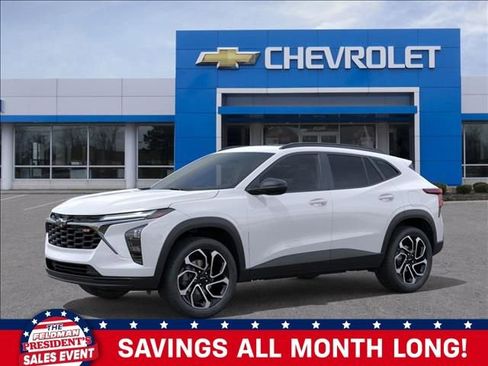 New 2026 Chevrolet Trax RS w/ Sunroof Package image 2