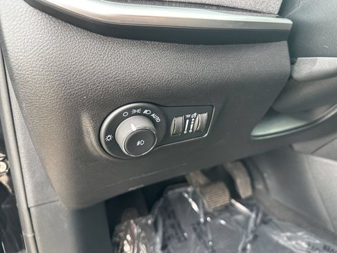 Used 2024 Jeep Compass Latitude AWD/4WD image 14