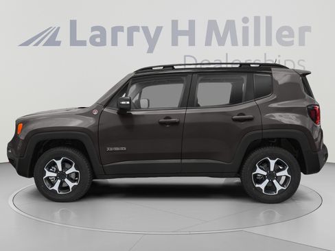 Used 2019 Jeep Renegade Trailhawk w/ Cold Weather Group II AWD/4WD image 3