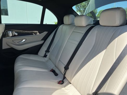 Used 2019 Mercedes-Benz E 300 image 32