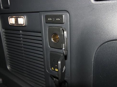 Used 2025 Ford Expedition Platinum w/ Platinum Ultimate Package image 50