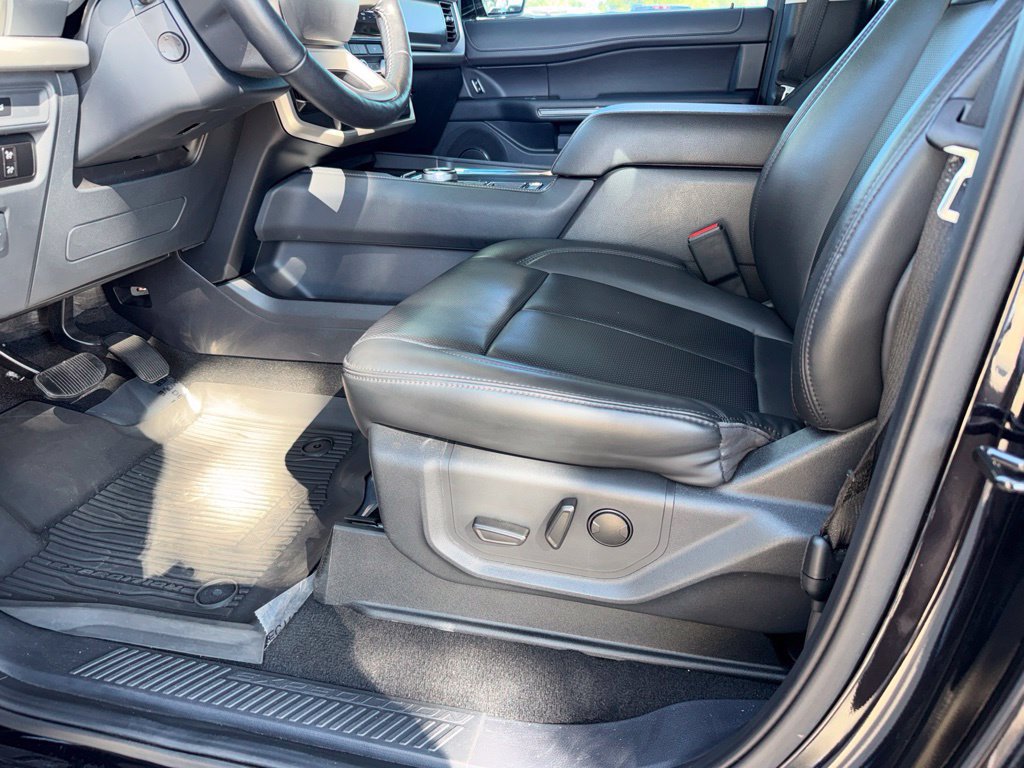 Used 2023 Ford Expedition XLT RWD image 57