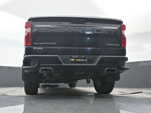 Used 2021 Chevrolet Silverado 1500 Custom w/ LPO, Dark Essentials Package AWD/4WD image 33