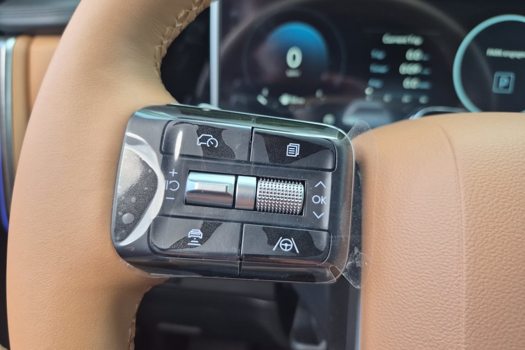 New 2027 Hyundai Santa Fe Limited FWD image 37