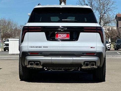 New 2026 Chevrolet Traverse Z71 w/ Enhanced Driving Package image 6