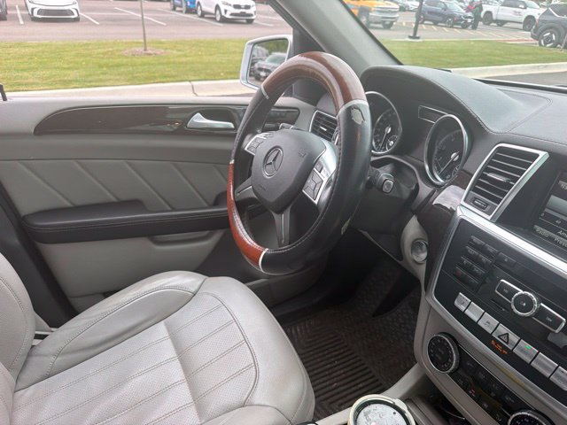 Used 2015 Mercedes-Benz GL 450 4MATIC image 16