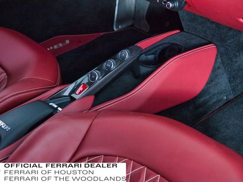 Used 2020 Ferrari F8 Tributo image 16