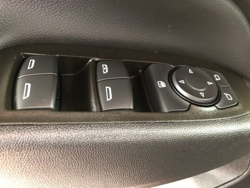 Used 2024 Chevrolet Equinox LT FWD image 36
