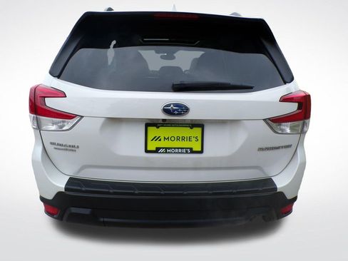 Used 2020 Subaru Forester Premium AWD/4WD image 5