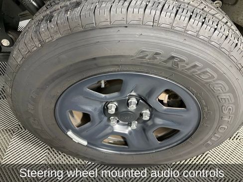 Certified 2022 Jeep Gladiator Sport w/ Trailer Tow Package image 9