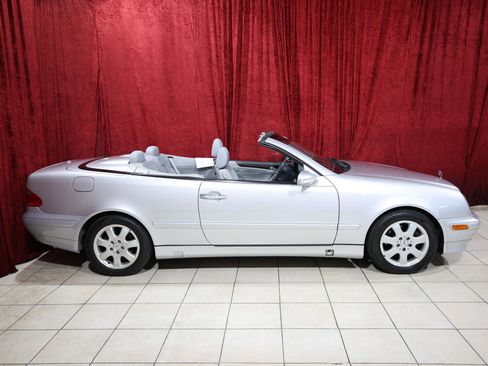 Used 2003 Mercedes-Benz CLK 320 Cabriolet image 10