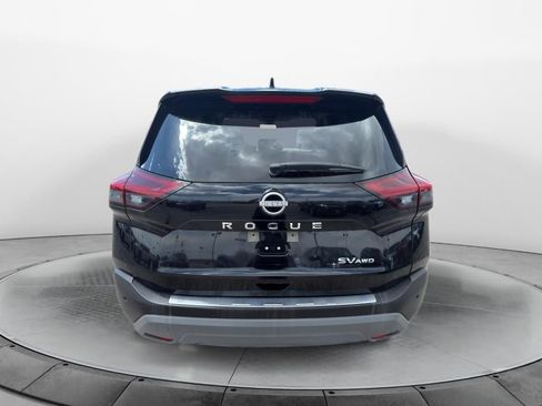 Used 2023 Nissan Rogue SV AWD/4WD image 4