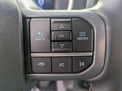 Used 2025 Ford F150 Lariat w/ Equipment Group 501A Mid image 18