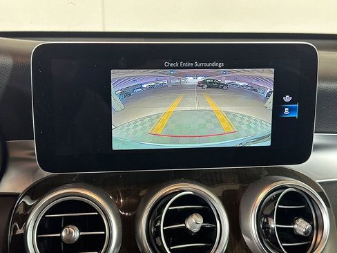 Used 2020 Mercedes-Benz GLC 300 image 32