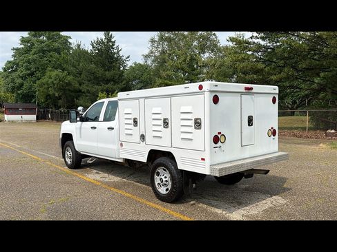 Used 2019 Chevrolet Silverado 2500 W/T AWD/4WD image 4